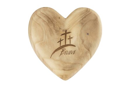 Houten hartvormige schaal 3 kruizen Believe