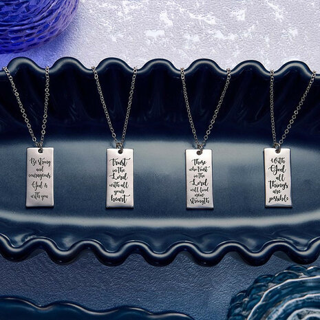 Hanger met ketting With God all things 
