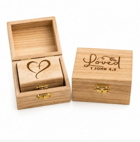 Set van 2 kleine houten doosjes Hart/Kruis Loved