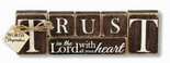 Tabletop-plaque-trust-in-the-Lord
