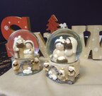 Christmas-waterglobe-holy-family