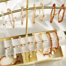 Glazen-kralen-armband-met-schrift-tag