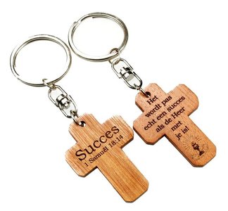 Keyring cross wooden het wordt pas een succes