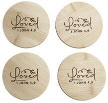 Onderzetters hout (4) Loved 1 Joh. 4:9 