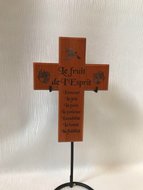 Cross wooden 20cm le fruit de l'esprit