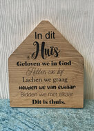 Houten onderzetter in dit huis