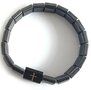 Armband-met-kruis-op-blokje
